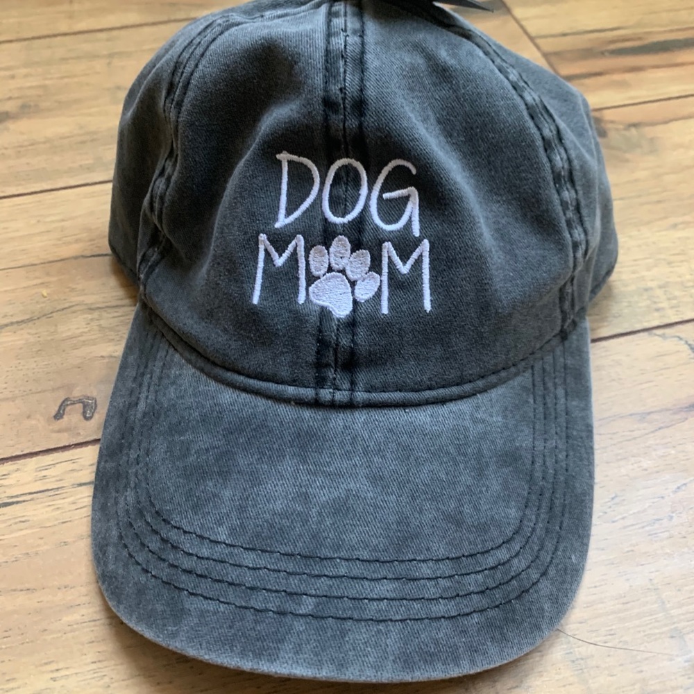Dog Mom baseball hat